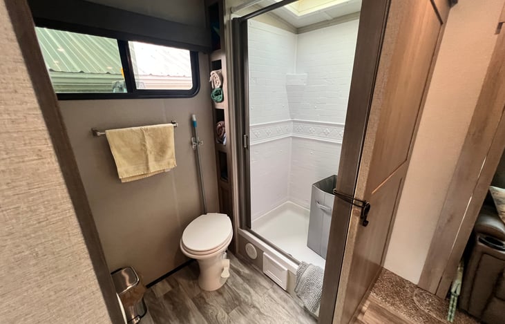Large shower, lots of room so you don’t feel cramped.
