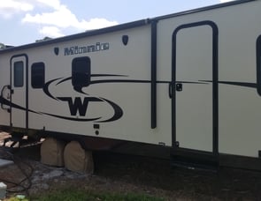 Winnebago Minnie Winnie 27Q
