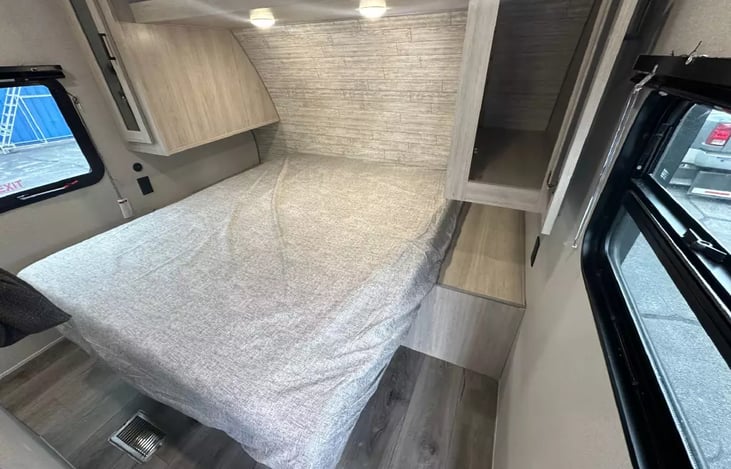 Master bedroom (privacy)