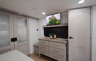 Bayou Betsy's pet and parents paradise