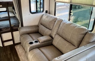 2021 Keystone Bullet 290BHS