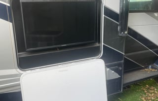 32ft. Luxury RV-Pure Glamping kid & pet approved
