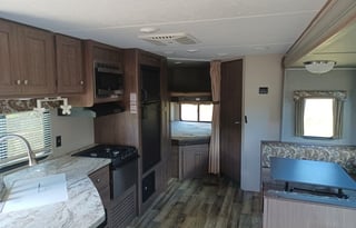 2018 Keystone RV Hideout 27DBS