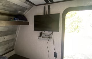 2021 Dutchmen RV Coleman Lantern LT Series 17B