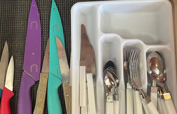 Silverware and cutting knives