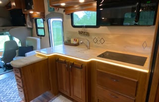 Jayco Seneca 37FS - Super C Class!