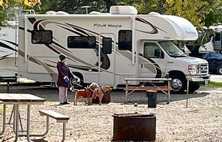 Angie and Eddie's THOR 4 WINDS Class C