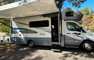 25ft of Freedom - Mountains, Beaches, Beers!