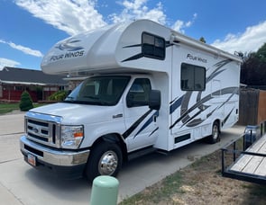 Thor Motor Coach Four Winds 24F
