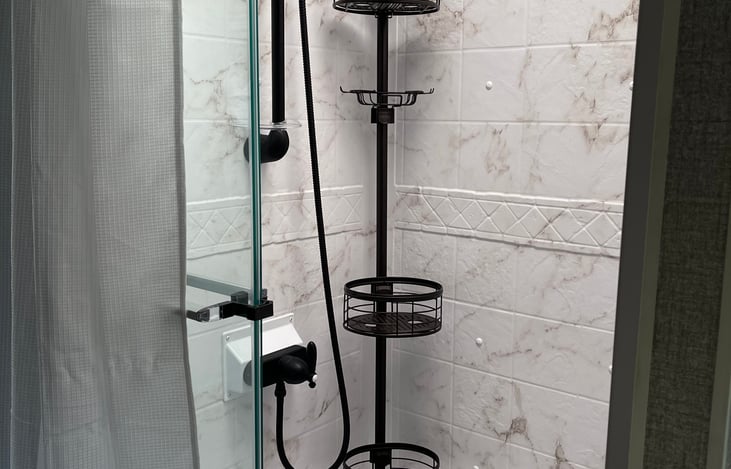 RV - shower