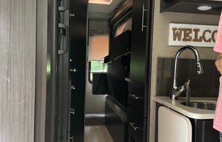 2020 Thor Motor Coach Axis 27.7