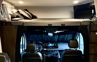 Hit the Road in Style – All-In-One RV for Rent!