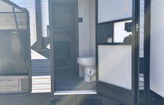 2021 Crossroads–Bunkhouse & Outdoor Kitchen-Slps 8