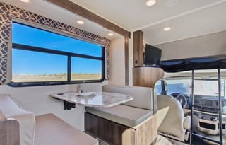 10-Person Jayco Redhawk 31F Vacation