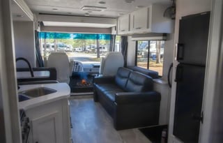 A01 - 10 Person w/ Bunk - The RV Rental Factory