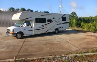 Bebe's RV sleeps 8, take her on your next trip!