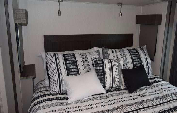 Luxury linens + Cozy nights = Your new happy place. 🎥🛏️