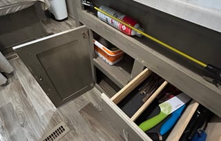 Independence! 2019 Palomino Puma XLE Lite w/ sofa