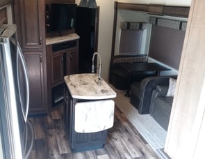 Forest River RV Sandpiper 384QBOK