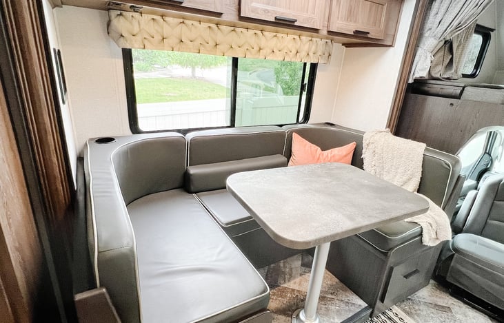 Large dinette converts to a full-size bed