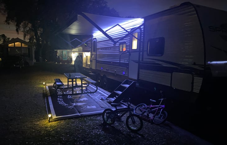 Great area for entertaining. Camping mat included.