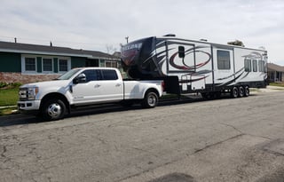 43 Toy Hauler with 4 bunks in the 18 foot garage!