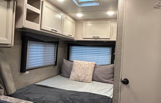 2022 Thor Motor Coach Freedom Elite 23H