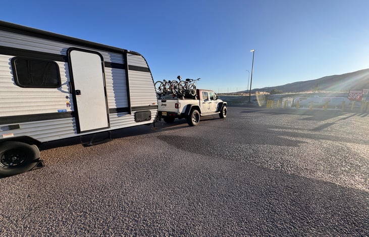 2025 Coleman 17B - Cross Country RV Trip with our travel trailer. Overnight stop in St. Louis.