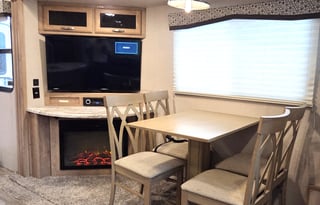 2020 Minnie Winnie Plus