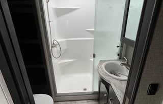 35' 2022 Grand Design Reflection 340RDS Sleep 6