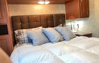 2015 Winnebago 30F Airport Delivery! "TURN KEY!!!"