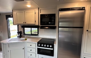 2023 Highland Ridge Range Lite 261BH