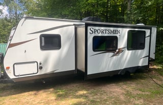 Sporty  Show Stopper