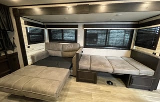 Disney and Beach Ready! 33' Jayco-Bunkhouse Slps 8