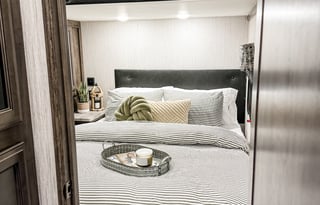 NEW (2) Bedroom 5th Wheel - Sierra 3440BH