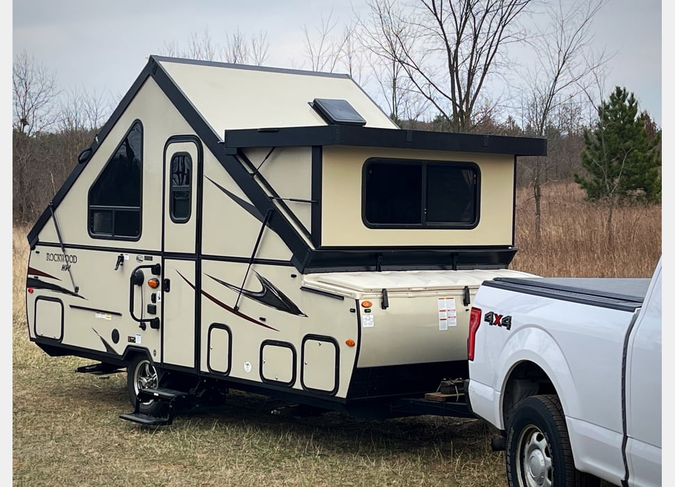Pop-up Camper rentals in Madison