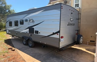 Spacious Clean 29' Jayco Travel Trailer