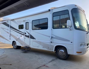 Four Winds RV Hurricane 31J