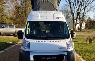 2021 Winnebago Solis 59PX w/pop-up tent & murphy bed