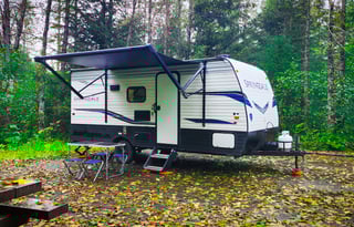 "Lightweight" 5-6 member Family Bunkhouse *SOLAR*!