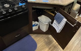 Alice the Traveling Palace