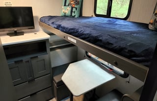 2022 Cruiser Embrace EL 280