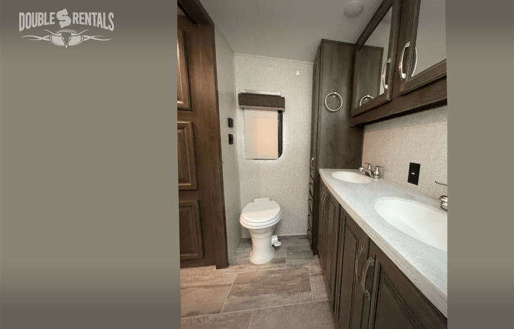 Large private master bath with double sinks