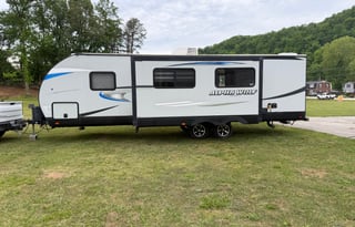 Red River Gorge Alpha Wolf Camper | Pet Friendly