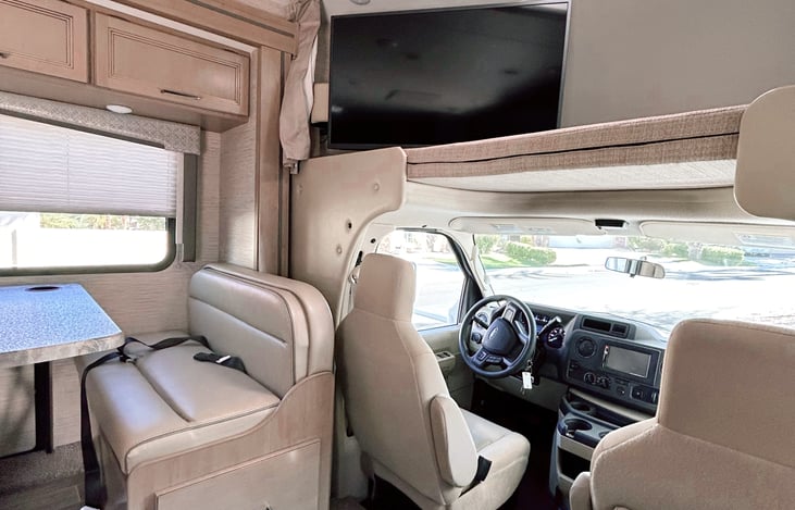 Tv has a swing out arm for all to enjoy!