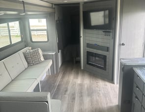 Forest River Ozark 2690BHK