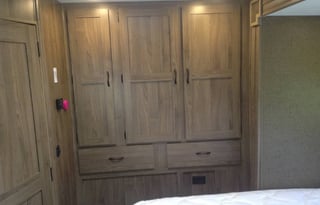 25' Coachmen Prism: Mercedes Sprinter w Full-Slide