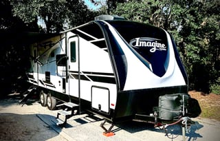 Den - 2022 Grand Design Imagine