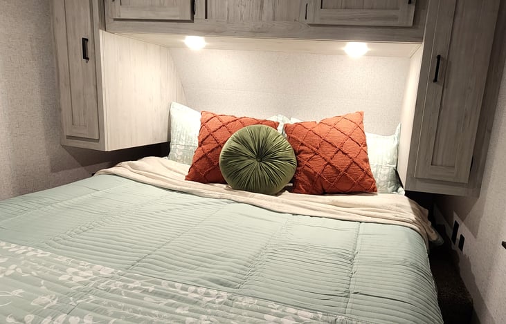 Comfy King-sized bed