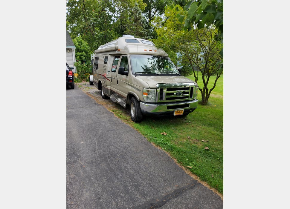 Class B Camping Van rentals in Penfield